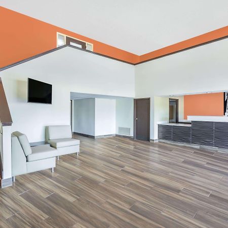 Super 8 By Wyndham Montgomery I-65 Extérieur photo