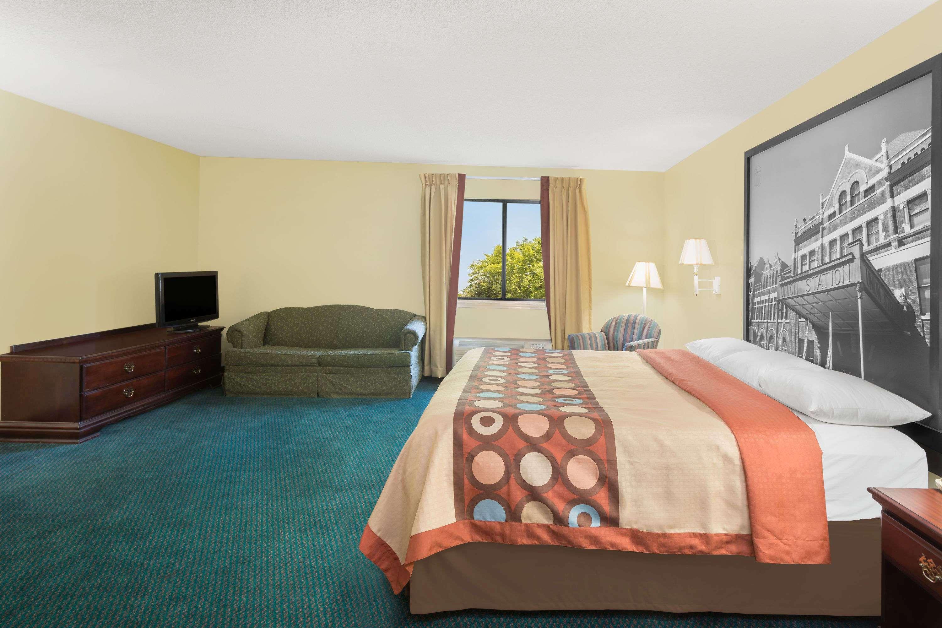 Super 8 By Wyndham Montgomery I-65 Extérieur photo