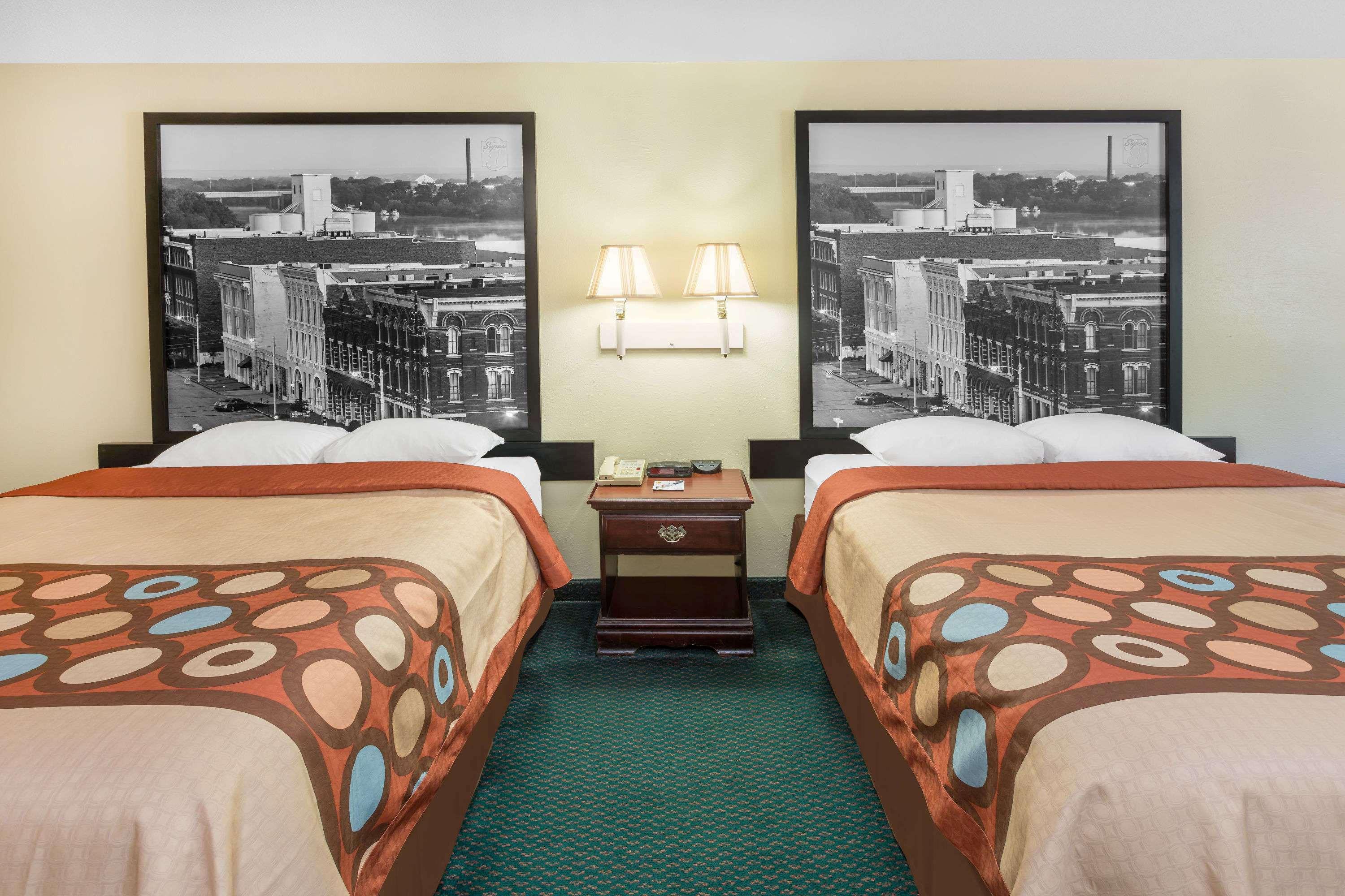 Super 8 By Wyndham Montgomery I-65 Extérieur photo