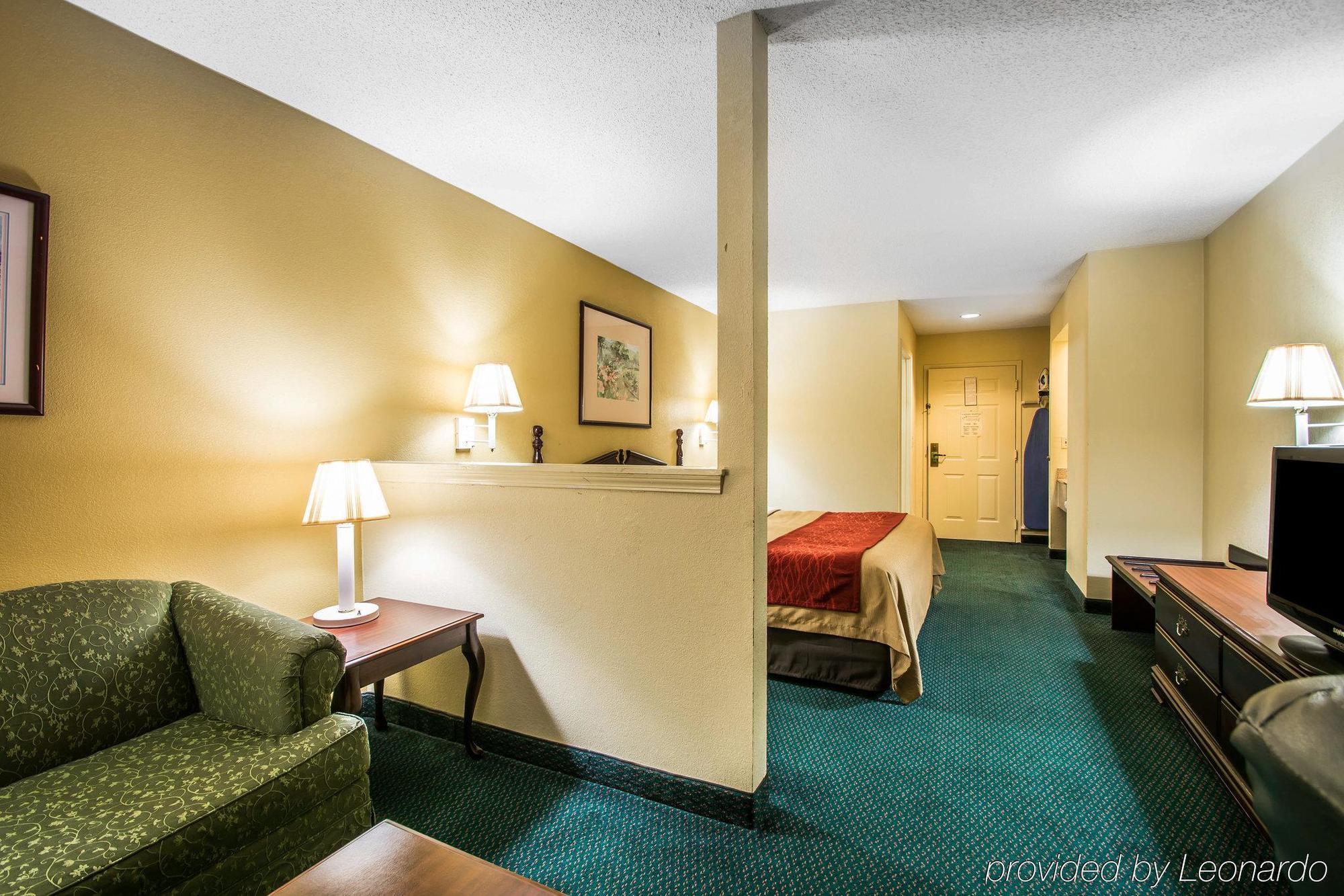 Super 8 By Wyndham Montgomery I-65 Extérieur photo