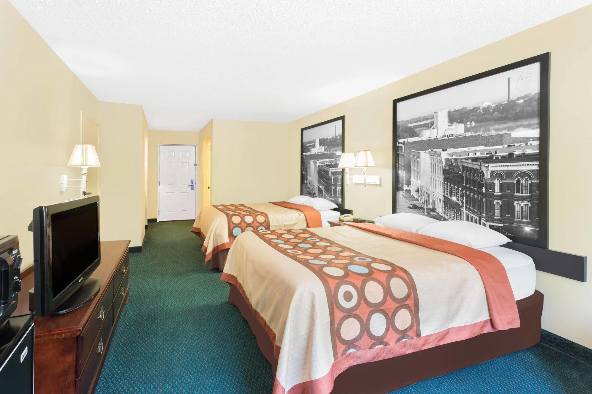 Super 8 By Wyndham Montgomery I-65 Extérieur photo